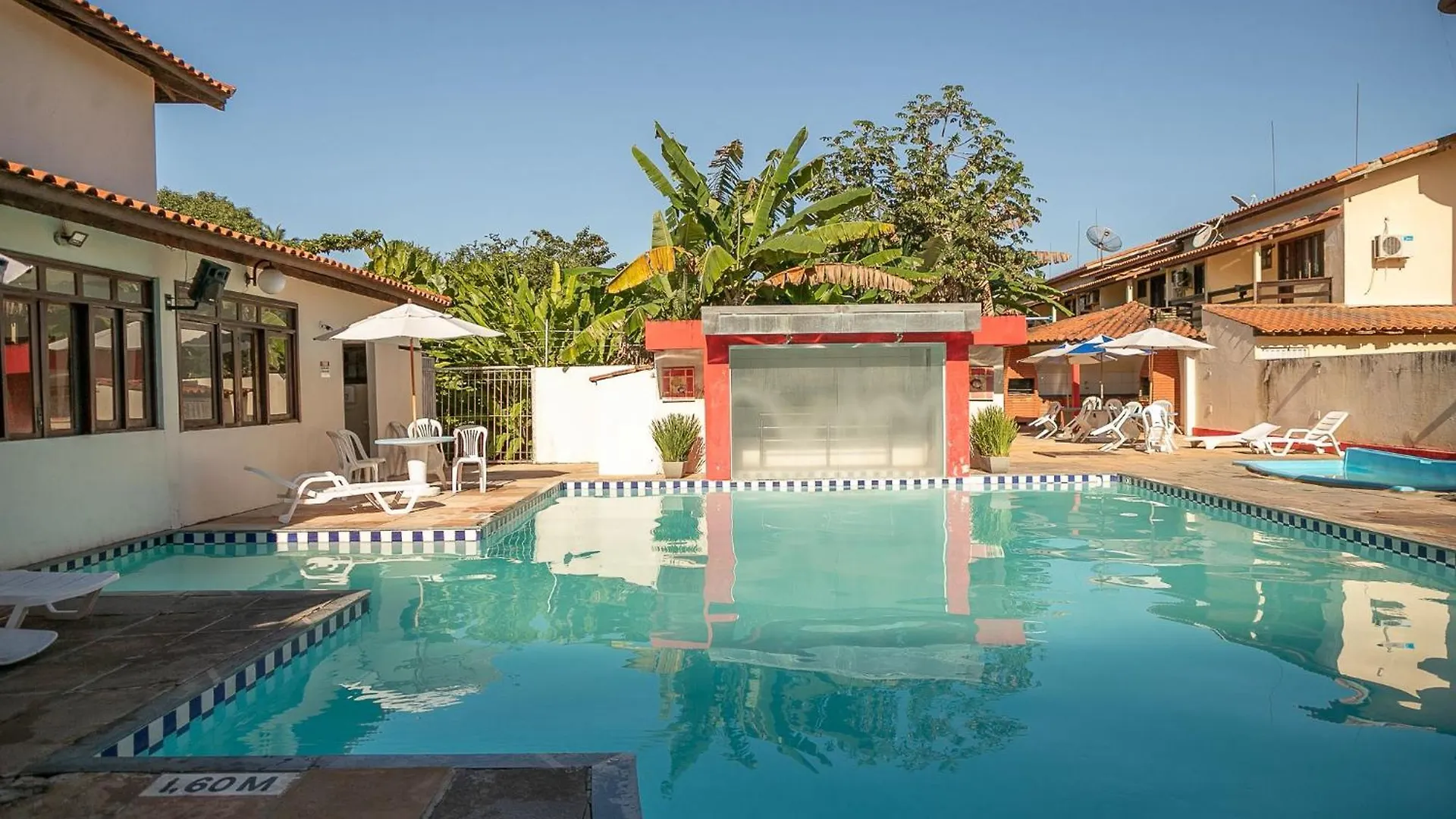 Apartamento De 2 Suites Para Ate 8 Pessoas Em Condominio A 3 Minutos A Pe Da Praia De Taperapuan Porto Seguro 0*,  Brazil